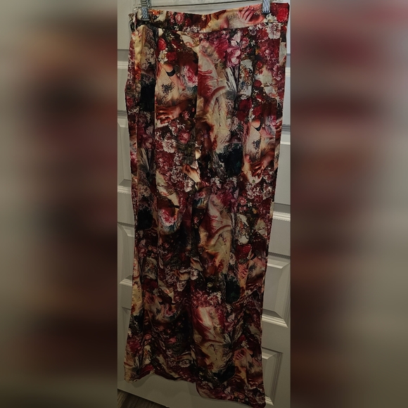 Rose Femme Renaissance Print Pants (10) - Picture 7 of 8